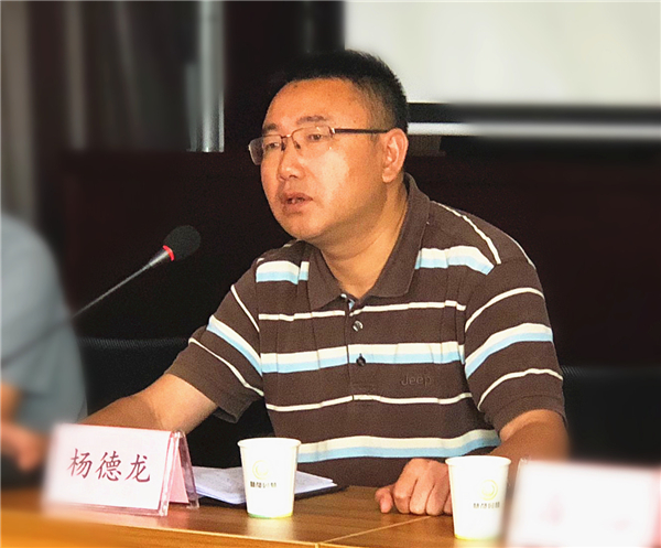 浅深董事长_验孕棒一深一浅图片(2)